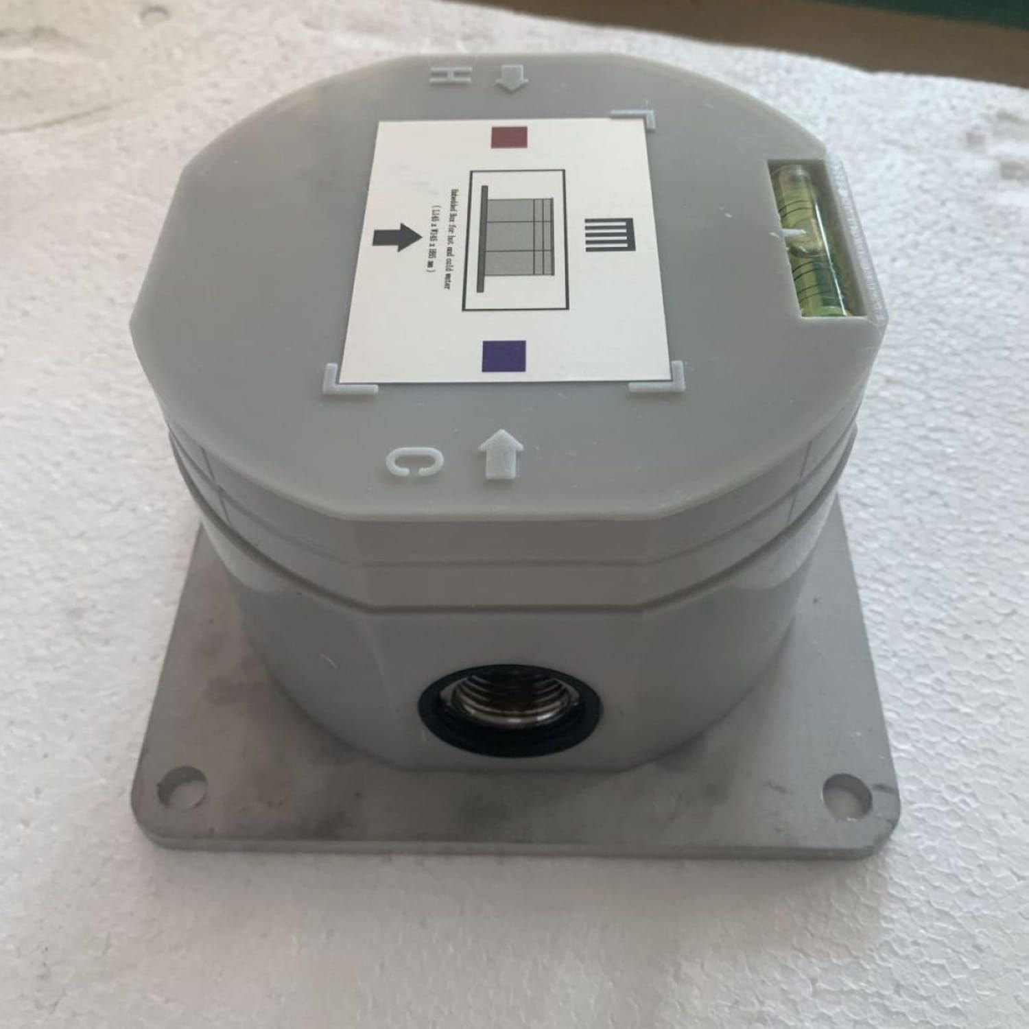 Fixation Rapide Sined Cbox Installation Facile Et Sûre Pour Vos Douches Exterieures En Inox – Image 3