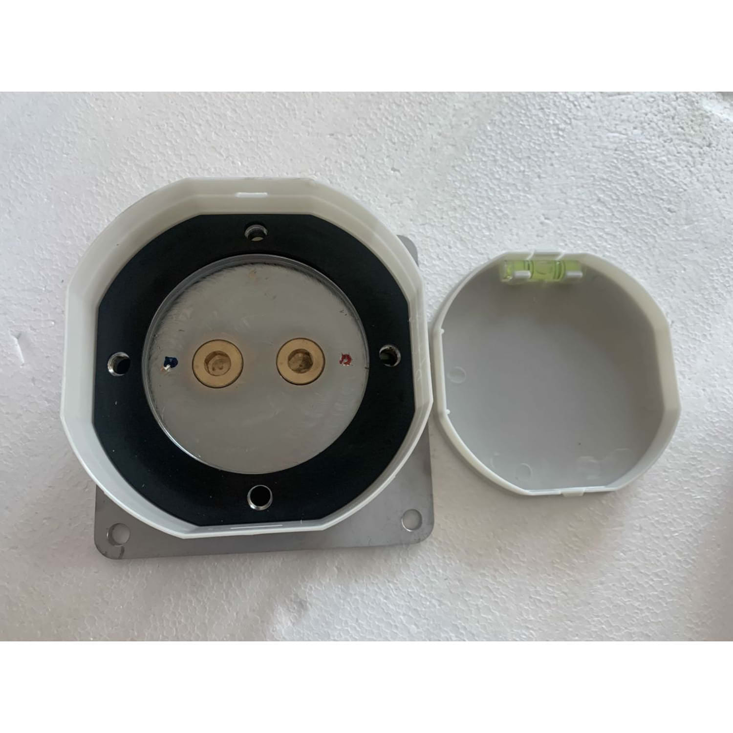 Fixation Rapide Sined Cbox Installation Facile Et Sûre Pour Vos Douches Exterieures En Inox – Image 5