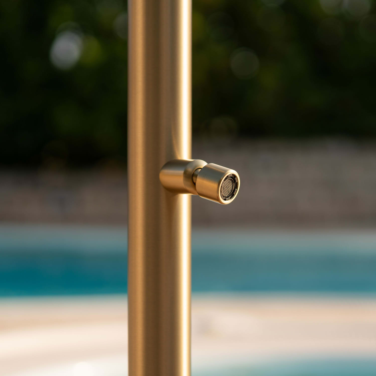 Douche Exterieure a Eau Chaude Et Froide Sined Shower Quartu Oro – Image 6
